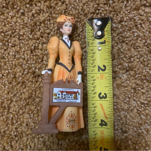 Mini Statue - Picture 6 of 10